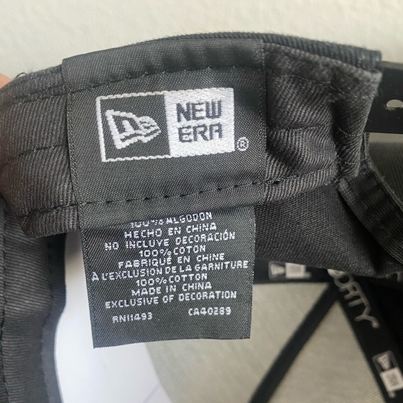 New York Yankees Snap Back Hat - Picture 7 of 7